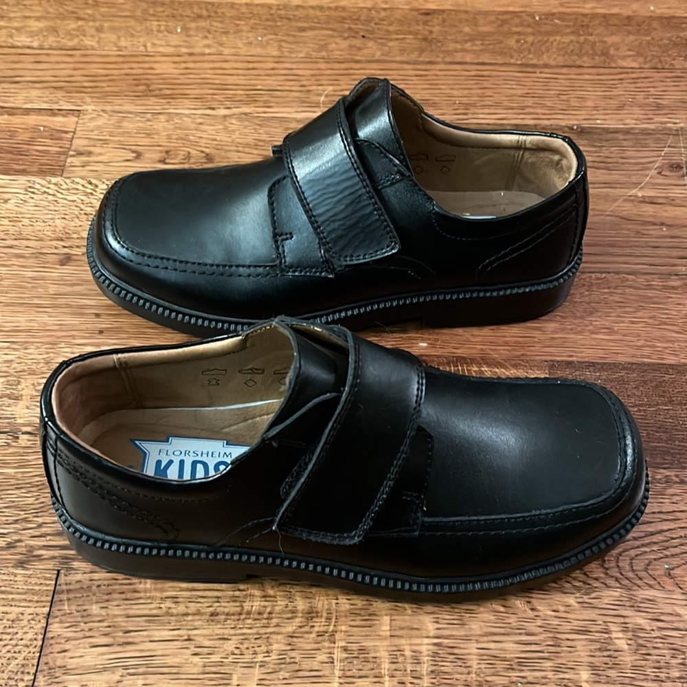 Florsheim boy’s dress shoes